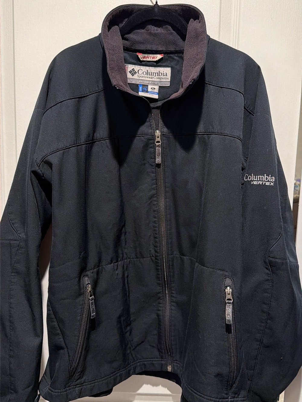 Columbia Men's Black Softshell Jacket - Vertex